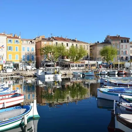 Blue Summer Vibes For 4p, Ac, Balcony, Parking, At 50m, Access -4 La Ciotat